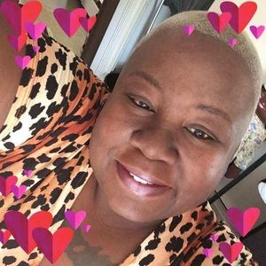 Meet your Posher, Myra